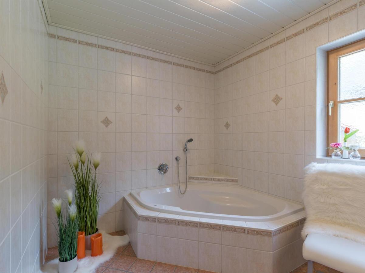 Ferienwohnung "Zum See" 마우라흐 외부 사진